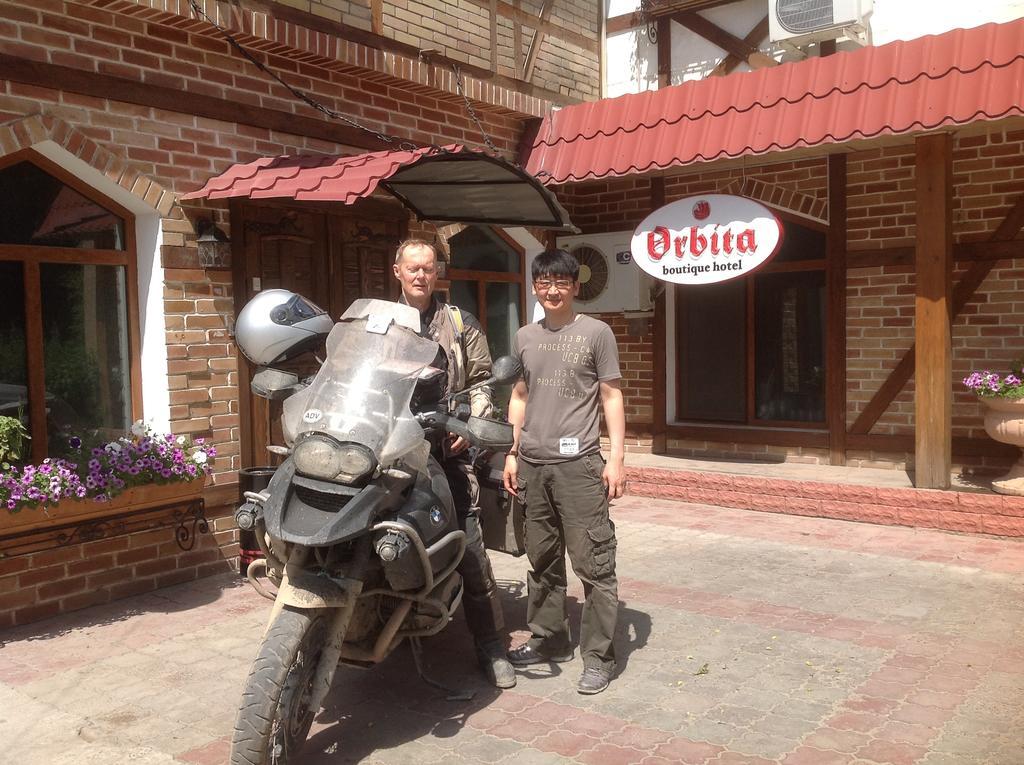 Orbita Boutique Hotel Шимкент Екстериор снимка