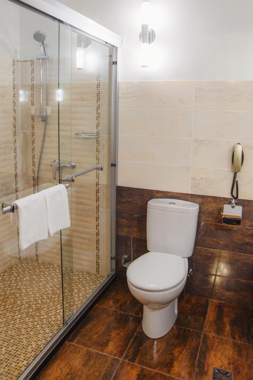 Orbita Boutique Hotel Шимкент Стая снимка