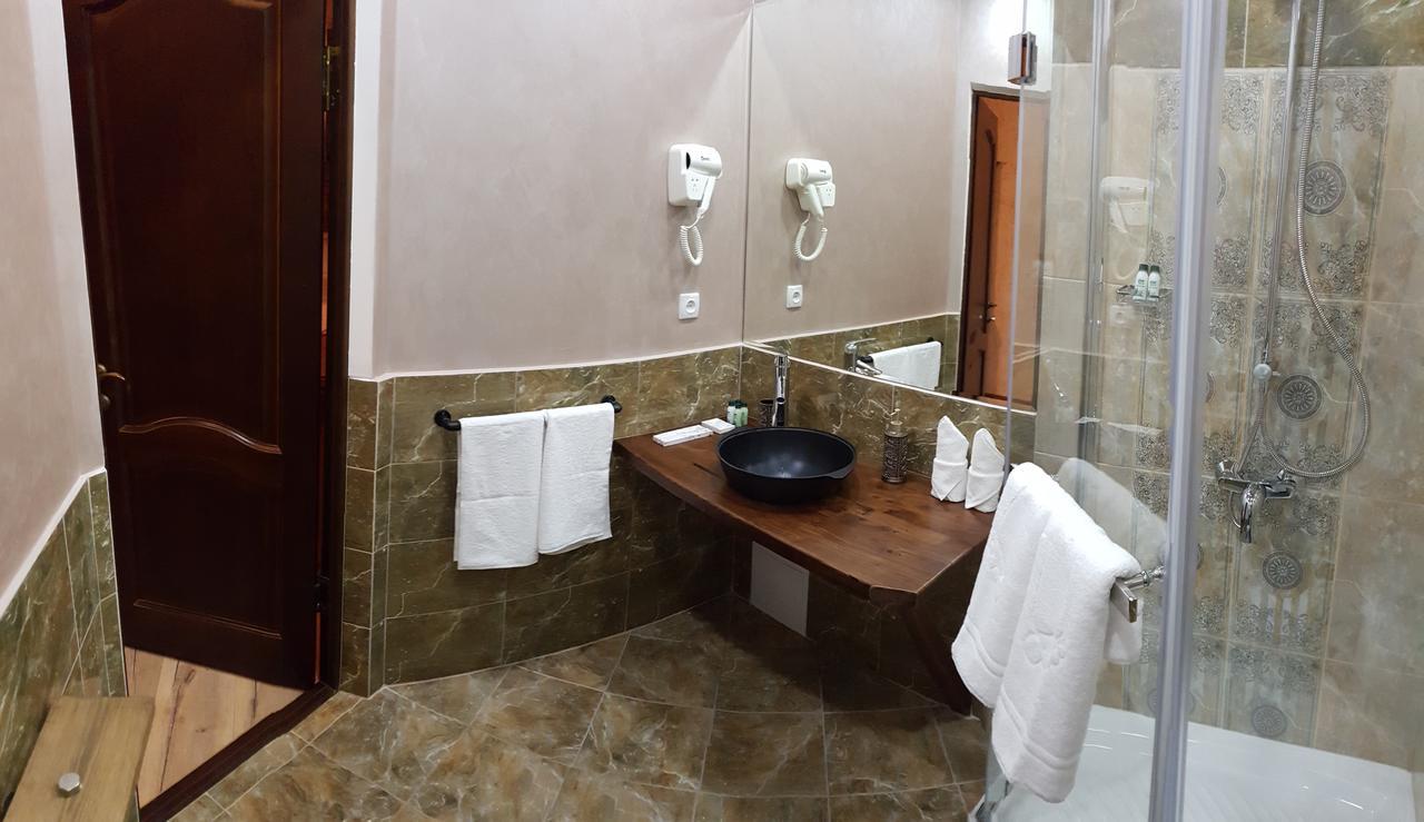 Orbita Boutique Hotel Шимкент Екстериор снимка