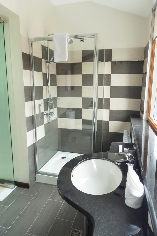 Orbita Boutique Hotel Шимкент Екстериор снимка