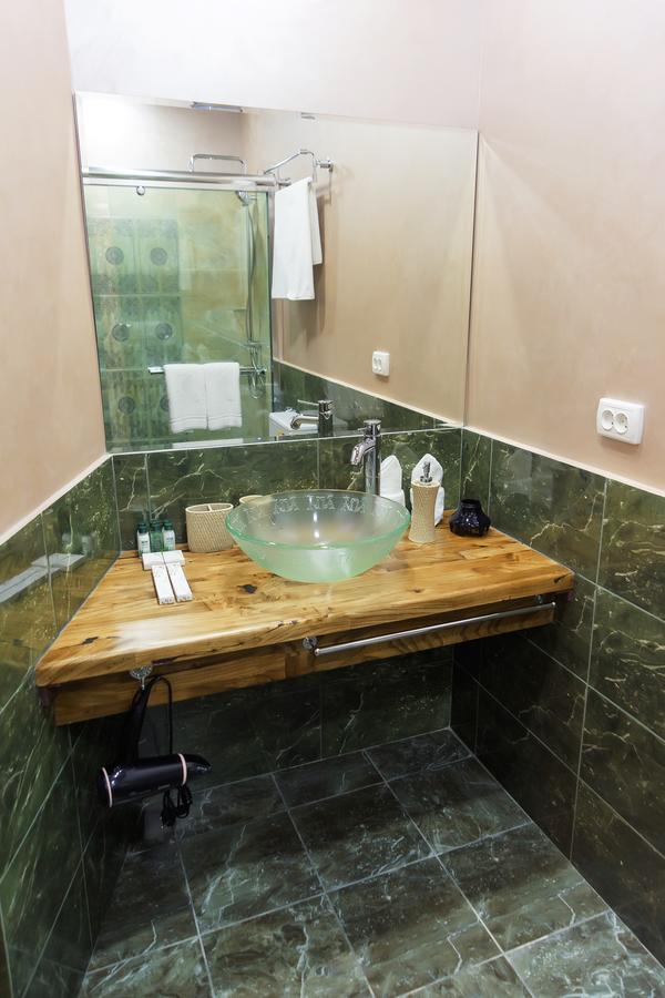 Orbita Boutique Hotel Шимкент Екстериор снимка