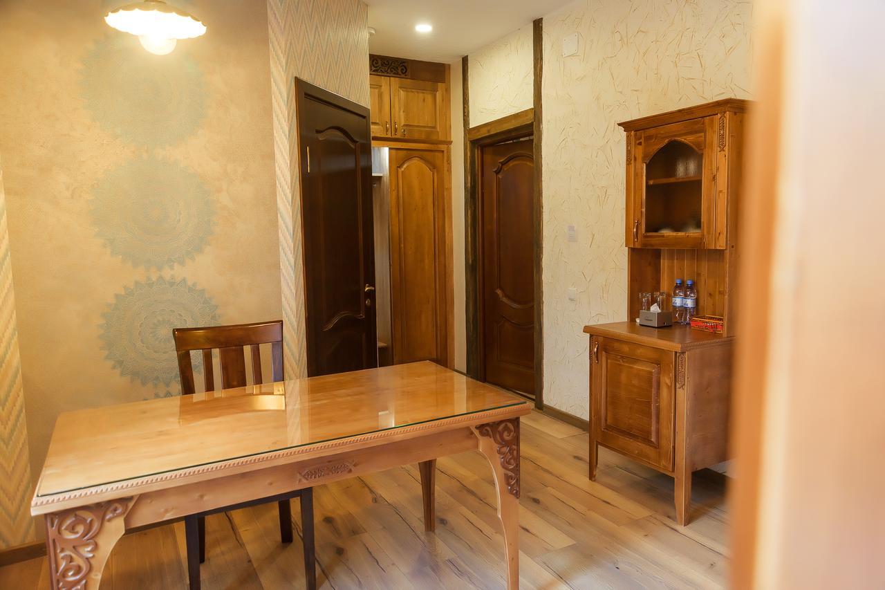 Orbita Boutique Hotel Шимкент Екстериор снимка